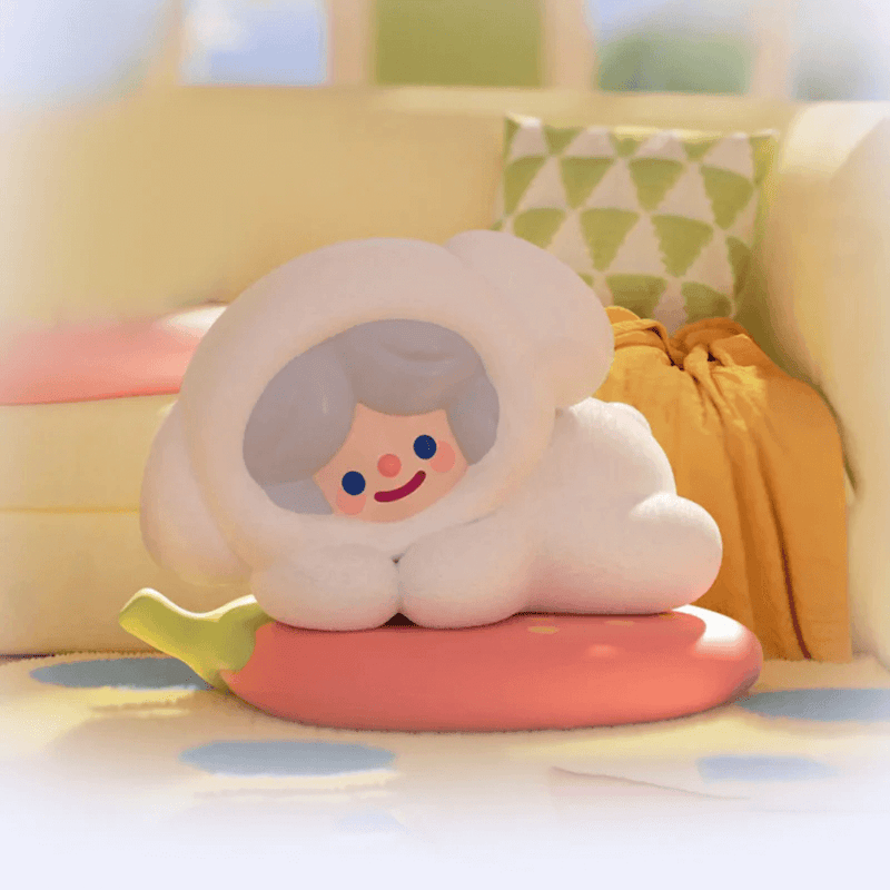 Bombom RiCO’s Snooze Time figure dozing in fluffy cloud outfit

