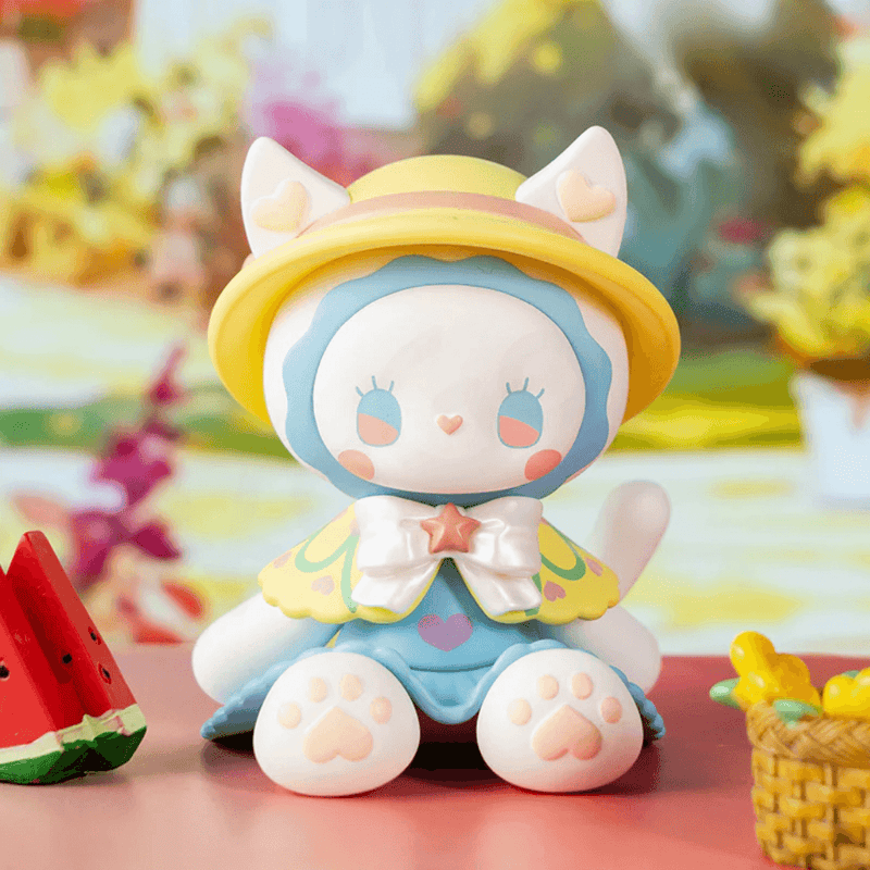 EMMA Secret Forest Garden Party Series 2 Baysalt Sorbet figure in a blue outfit and yellow hat