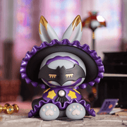 Magic Flute figure with purple ruffle cape and bat mask – Emma Secret Forest blind box
