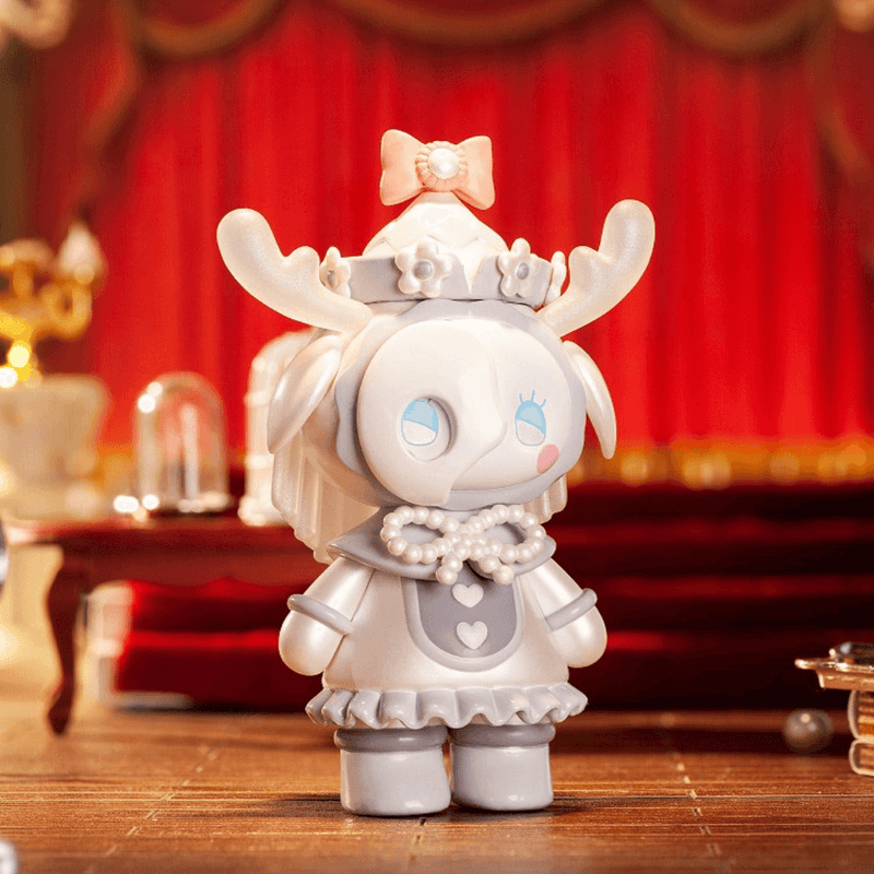 Hidden Phantom of the Opera figure in pearl white costume – Emma Secret Forest blind box
