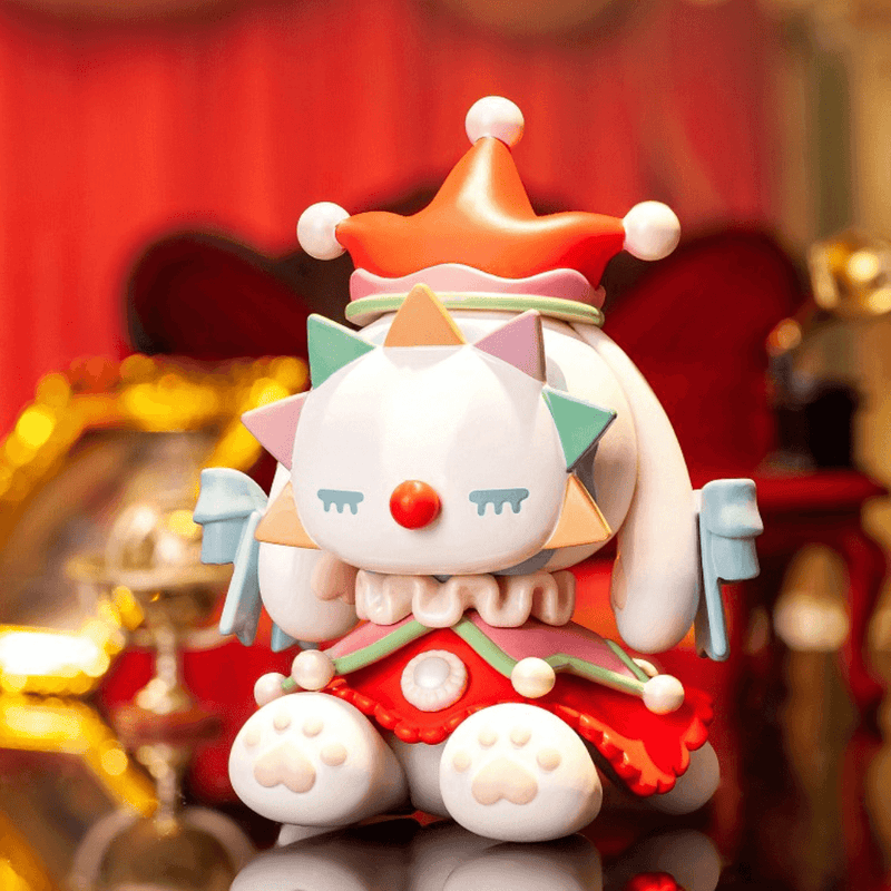 Rigoletto figure wearing pastel jester cap – Emma Secret Forest blind box collectable
