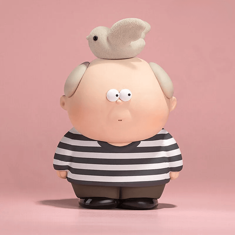 Hello The Great Artists Picasso and The Dove of Peace blind box figure