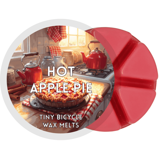 Hot Apple Pie wax melt label with cosy kitchen and steaming pie; apple, cinnamon and vanilla home fragrance wax melts