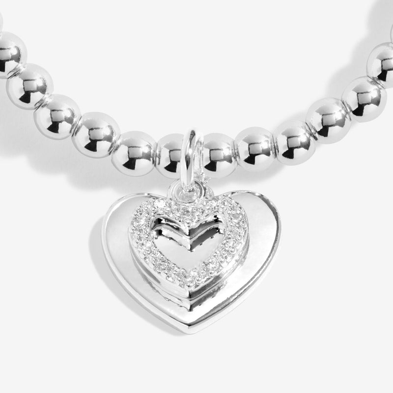 Close-up of Joma Lucky To Have A Mum Like You bracelet heart charm