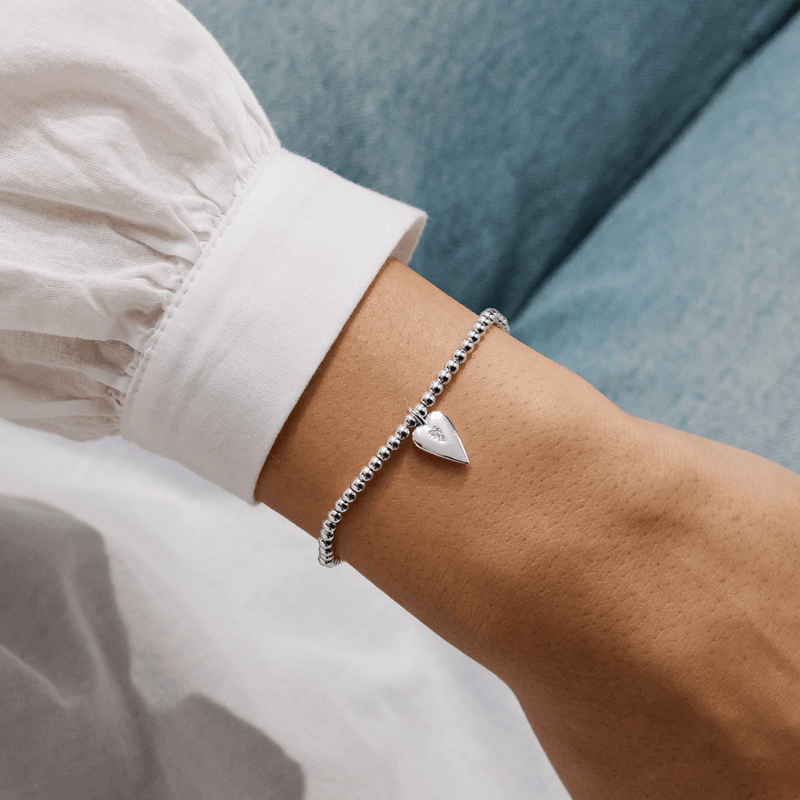 Joma Jewellery Wonderful Mum Christmas bracelet worn on the wrist