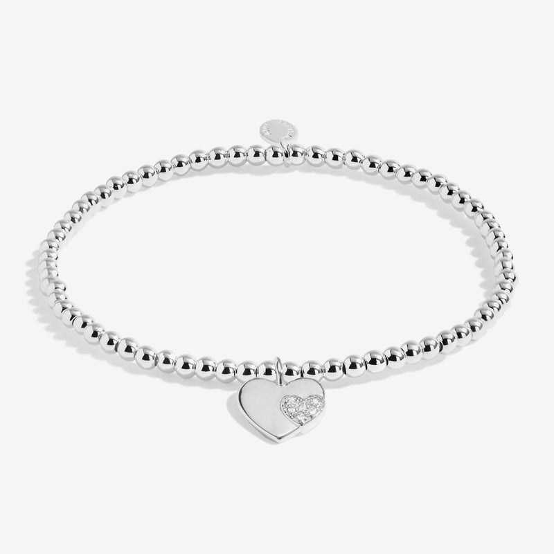 Joma Jewellery A Little “Merry Christmas Wonderful Mum” silver beaded bracelet with double‑heart charm – festive gift for mum.
