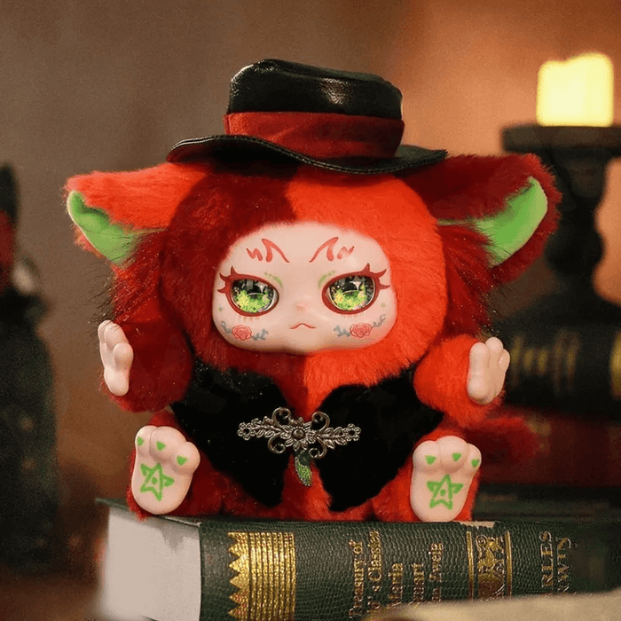 Dapper Gentleman super‑rare plush—red fox in waistcoat & top‑hat, Kimmon blind box (1.04 % odds).

