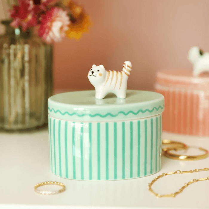 Lisa Angel green ceramic cat jewellery pot with removable lid and gold jewellery