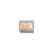 Nomination 2027 Classic Composable Link featuring a rose-gold plaque with etched year and decorative scrollwork on stainless steel.