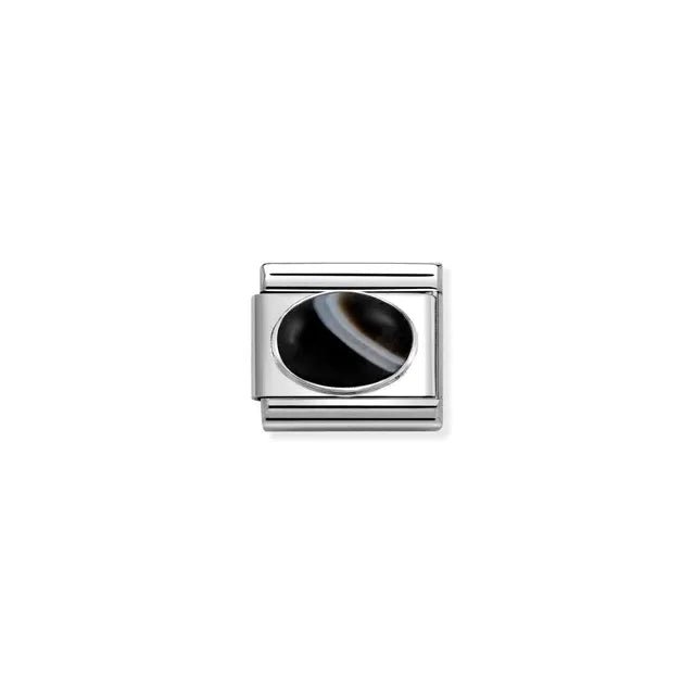 Close-up of banded onyx Classic Nomination charm link in silver