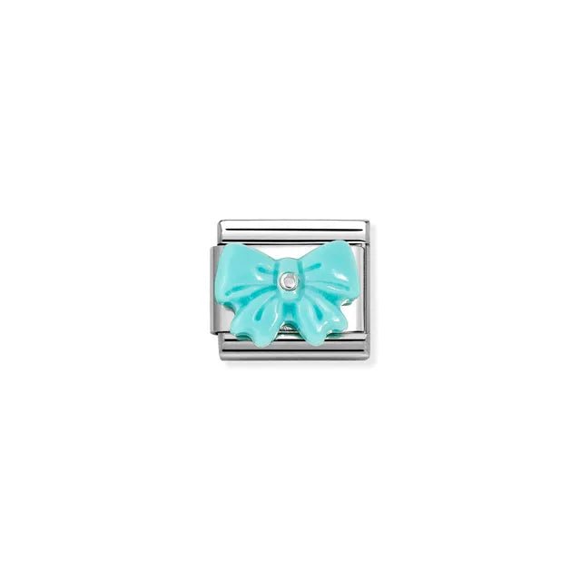 Close-up of Nomination Turquoise Bow Classic Link in stainless steel with sterling silver and turquoise-coloured synthetic stone