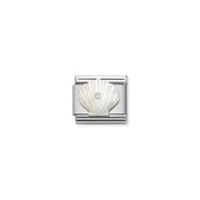 Close-up of Nomination Shell Classic Link in stainless steel with sterling silver and white mother-of-pearl