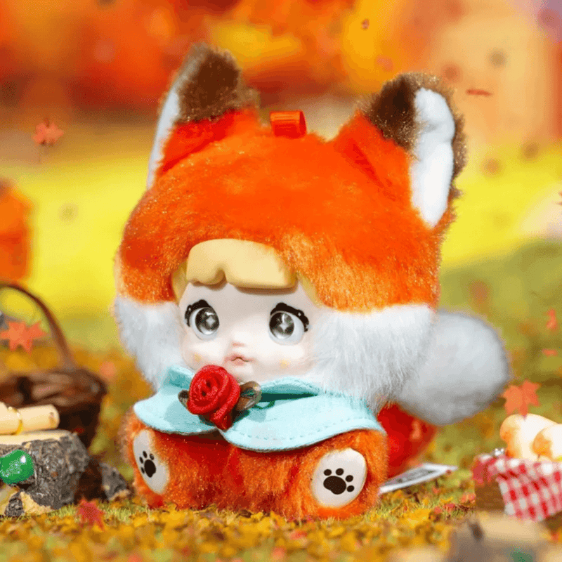 Promise by the Fox Nommi Fairytale Town plush in an orange fox costume
