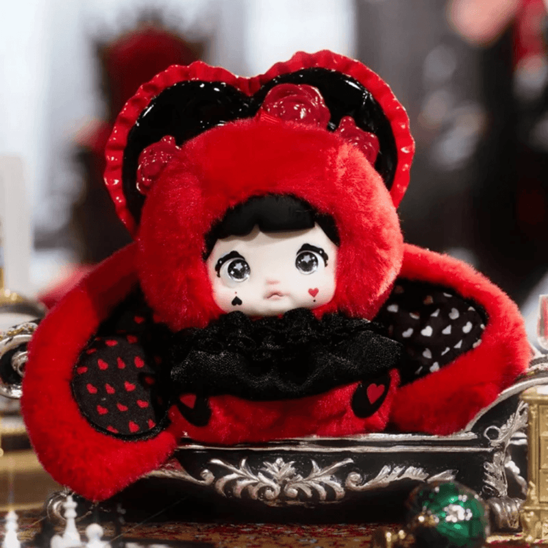 Rare Red Queen secret Nommi Fairytale Town plush in a red and black costume
