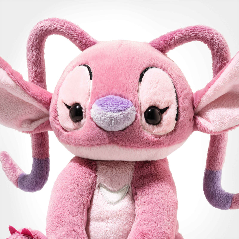 Portrait close-up of Steiff Angel plush face with embroidered details – Steiff bears