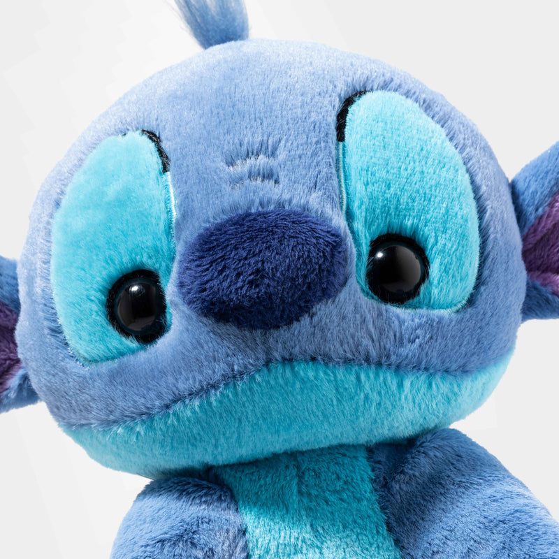 Close-up of Steiff Stitch plush face with embroidered details – Steiff teddy bears