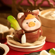 TOYZEROPLUS LuLu the Piggy Lu's Table Series Blind Box Crispy Roast Duck mini figure holding a leek